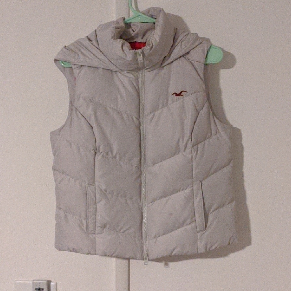 Hollister Puffer Vest